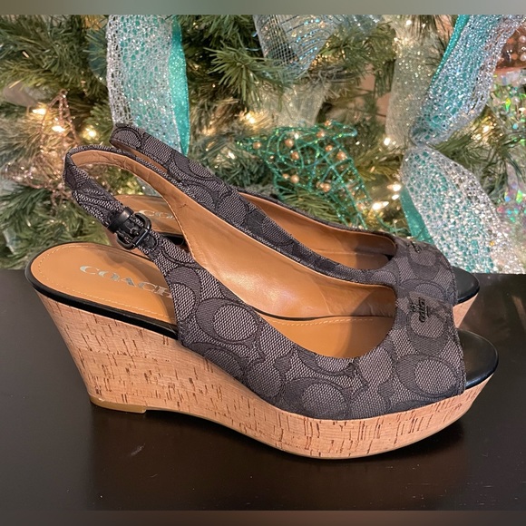Coach “Ferry” Wedges Size 9 EUC - Picture 4 of 6